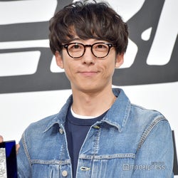 高橋一生 普段着のジーンズで表彰式登壇 Hey Say Jump中島裕翔 超かっこいい ベストジーニスト18 モデルプレス 高橋一生 普段着のジーンズで表彰式登壇 Hey Say Jump中島裕翔 超かっこいい ベストジーニスト18 モデルプレス