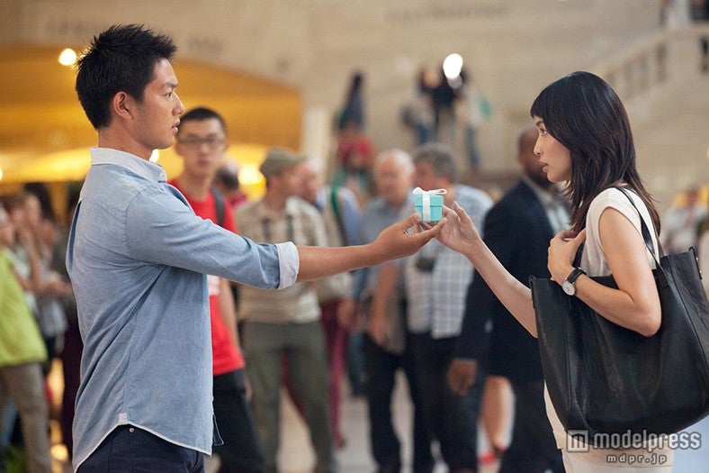 フジテレビ系ドラマ「ティファニードラマスペシャル 夏の終わりに、恋をした。」（26日放送）（Ｃ）柳川詩乃（Ｃ）フジテレビ