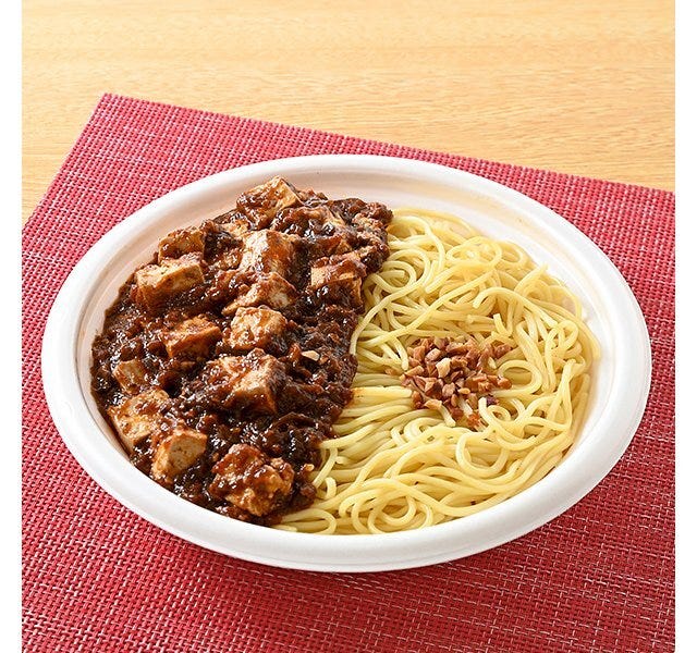 ファミリーマート　ファミマ　菰田シェフ監修シリーズ　第6弾　四川風麻婆焼そば