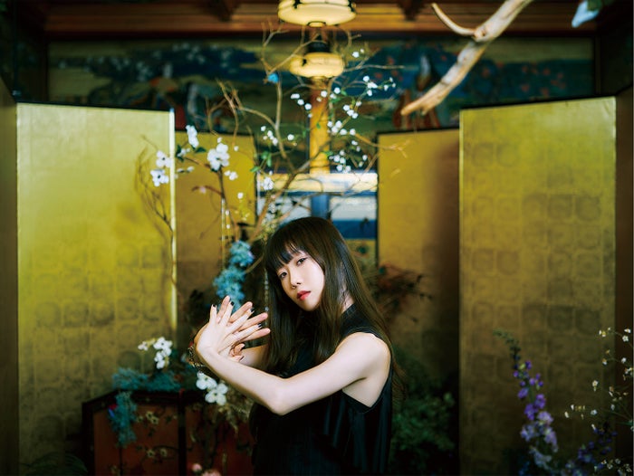 Aimer、第1子出産・事務所退所を同時発表 今後は夫で作曲家・飛内将大と新たなマネジメント会社を設立「より成長した自分で、心に沿って表現を深めたい」