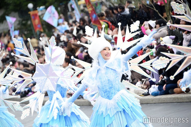 画像14 29 ディズニー ダンサーたちも見逃せない アナ雪 の世界を見事再現 モデルプレス