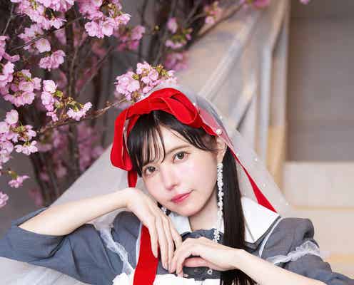 益若つばさ“透け”スカートで大胆美脚披露<PECHE_party>