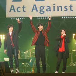 三浦春馬が6年ぶり「ハンサム」曲歌唱 神木隆之介・小関裕太・松岡広大らと「THIS IS THE TIME」で新旧コラボ<セットリスト>