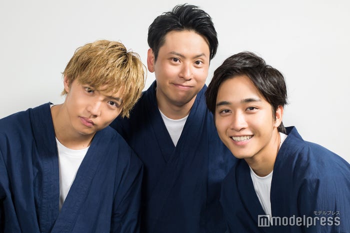 (左から)佐藤大樹、山下健二郎、佐藤寛太(C)モデルプレス