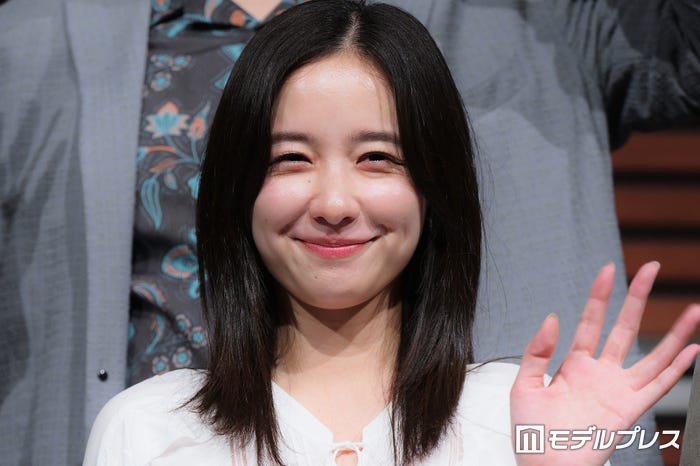 堀田真由(C)モデルプレス