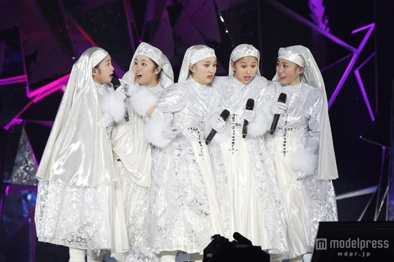 ももクロ、悲願の国立2DAYS発表で号泣　3月開催に向けメッセージ 