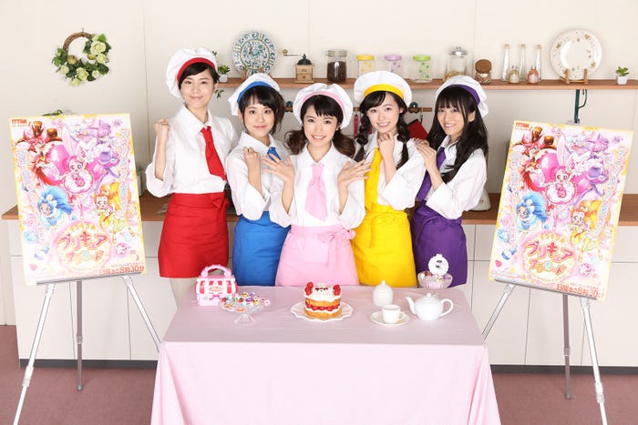 『キラキラ☆プリキュアアラモード』声優キャスト/写真左から:森なな子、村中知、美山加恋、福原遥、藤田咲(C)ABC-A・東映アニメーション