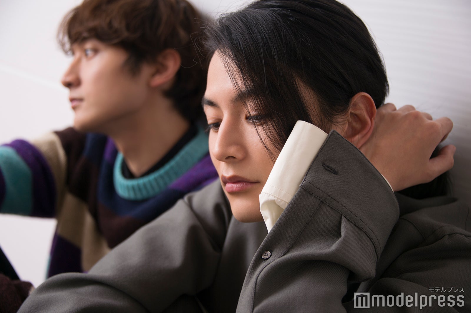 （左から）小関裕太、渡邊圭祐 （C）モデルプレス