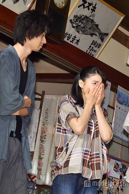 （左から）山崎賢人、土屋太鳳