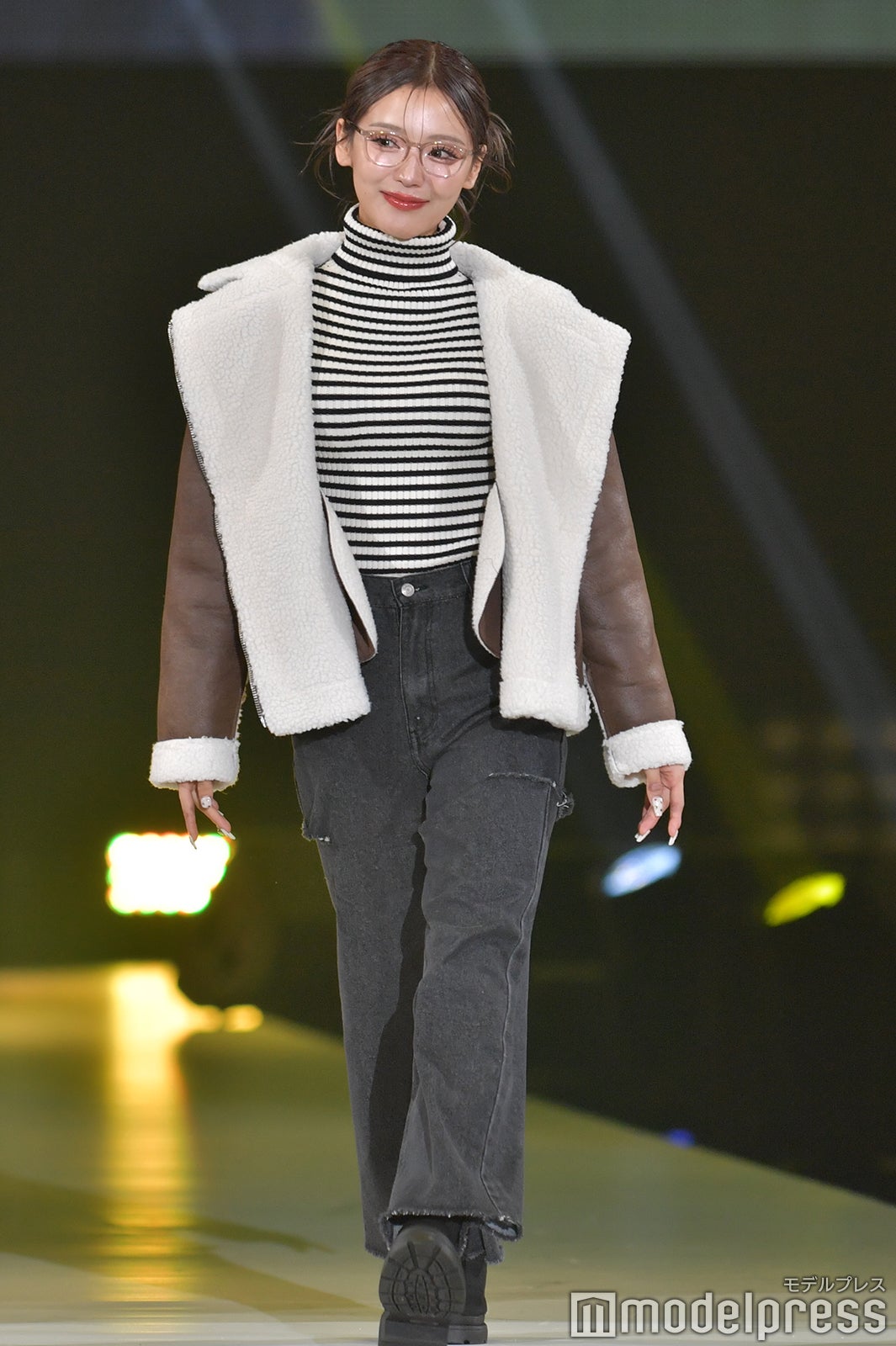 （C）モデルプレス