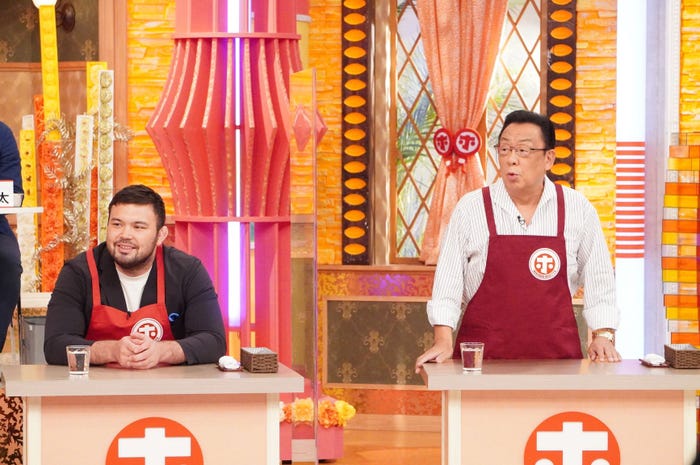 ウルフ・アロン、梅沢富美男(C)フジテレビ