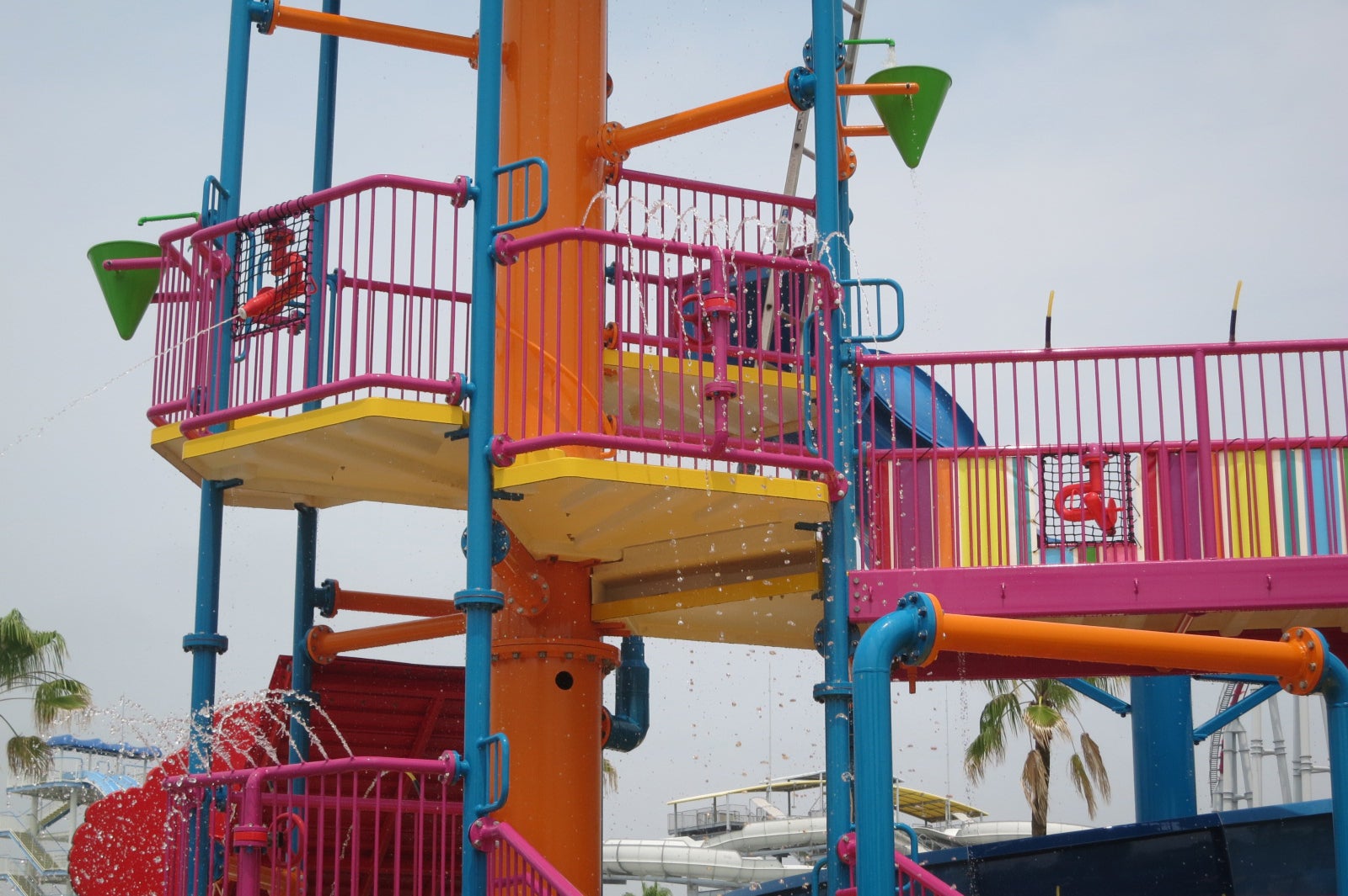 水のカーテン／画像提供：長島観光開発