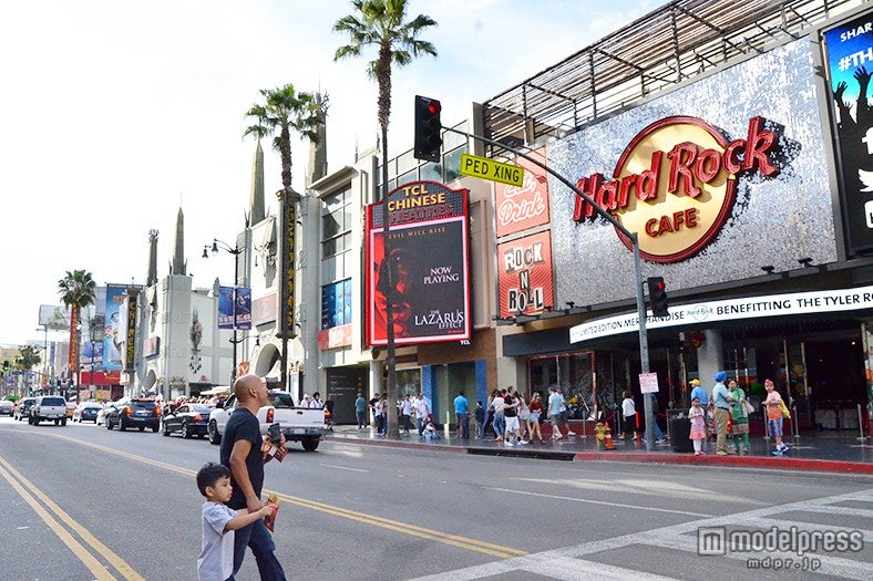 ハードロックカフェなど有名なレストランも並ぶ／画像提供：Hollywood＆Highland
