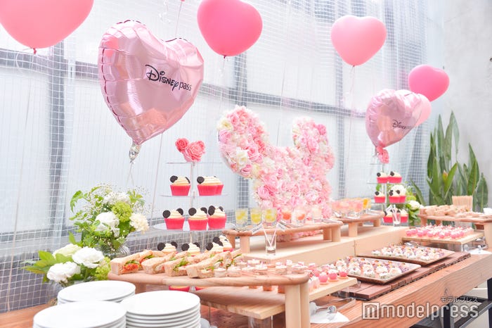 ミッキー尽くしの可愛いティーパーティーに潜入 365日ディズニーを楽しむ方法とは モデルプレス ミッキー尽くしの可愛いティーパーティーに潜入 365日ディズニーを楽しむ方法とは モデルプレス
