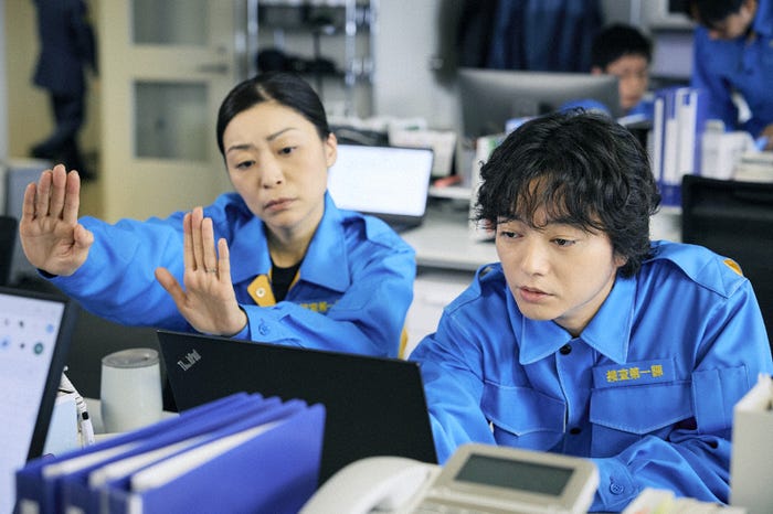 内田慈、染谷将太「田鎖ブラザーズ」第4話(C)TBSスパークル/TBS