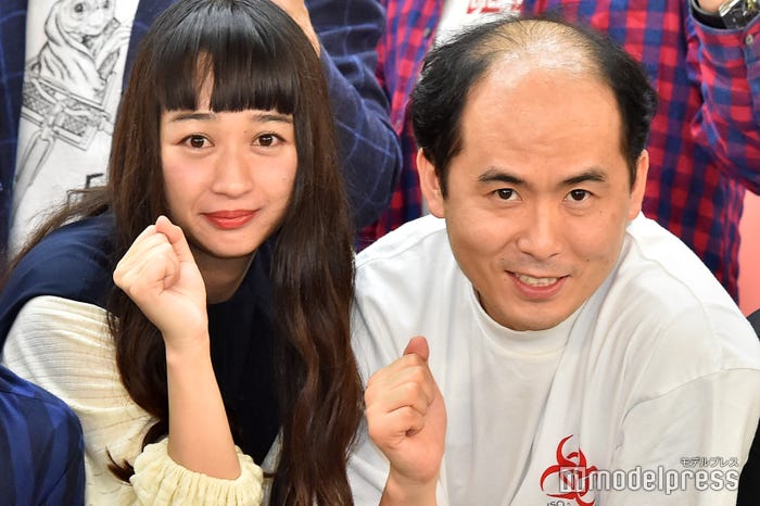 吉本坂46のWセンター・小川暖奈、斎藤司 (C)モデルプレス
