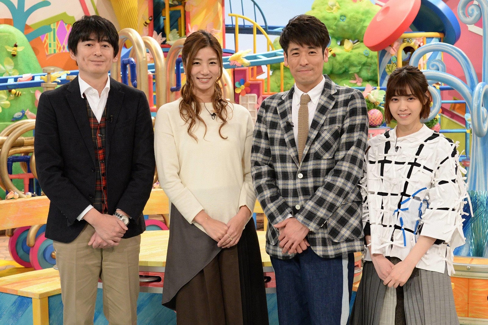 （左から）博多大吉、青木愛、佐藤隆太、西野七瀬（C）フジテレビ