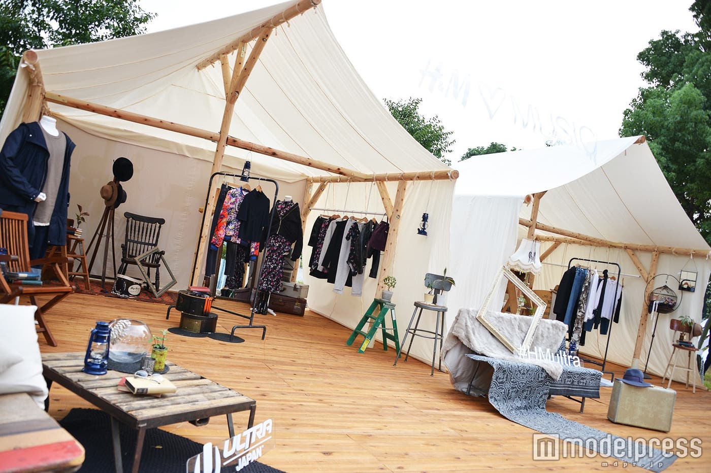 「H&M LOUNGE」 (C)モデルプレス