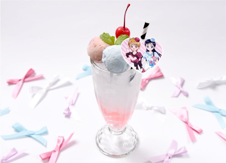 もっとバリバリ！なぎさとほのかのクリームソーダ1,090円（税抜）（C）ABC-A・東映アニメーション