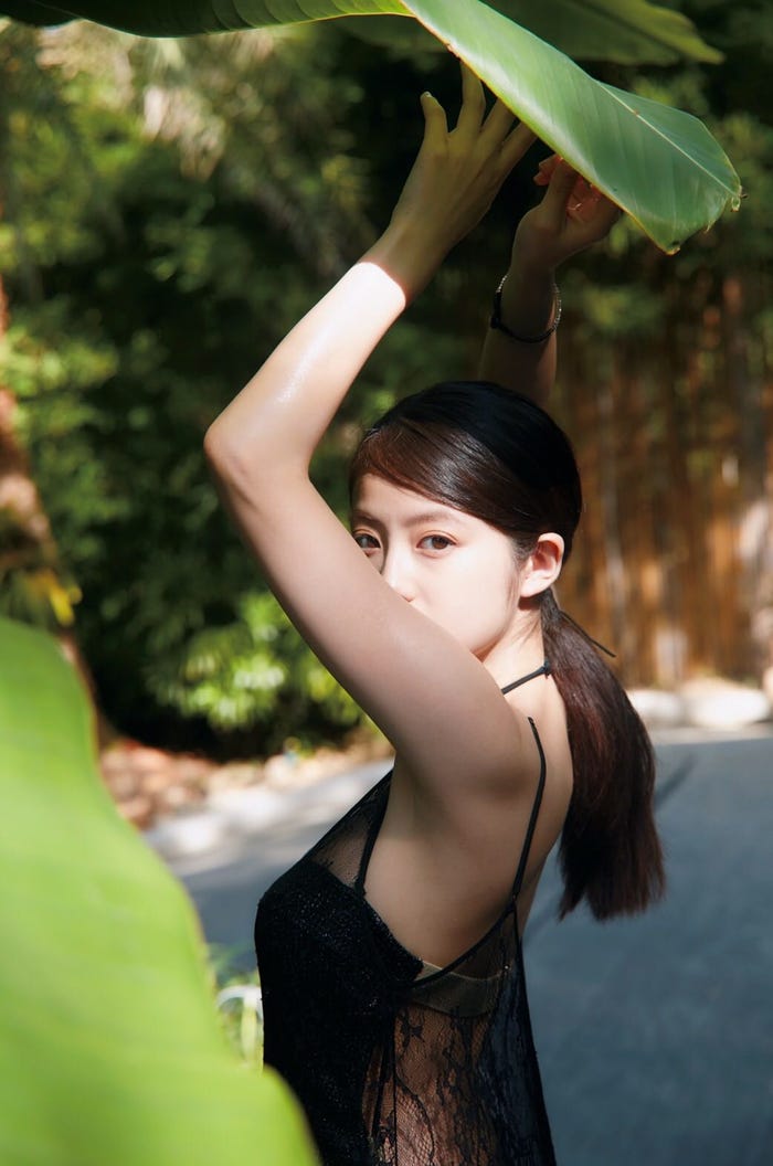 撮影=三宮幹史/今田美桜写真集「ラストショット」(講談社)未収録カット
