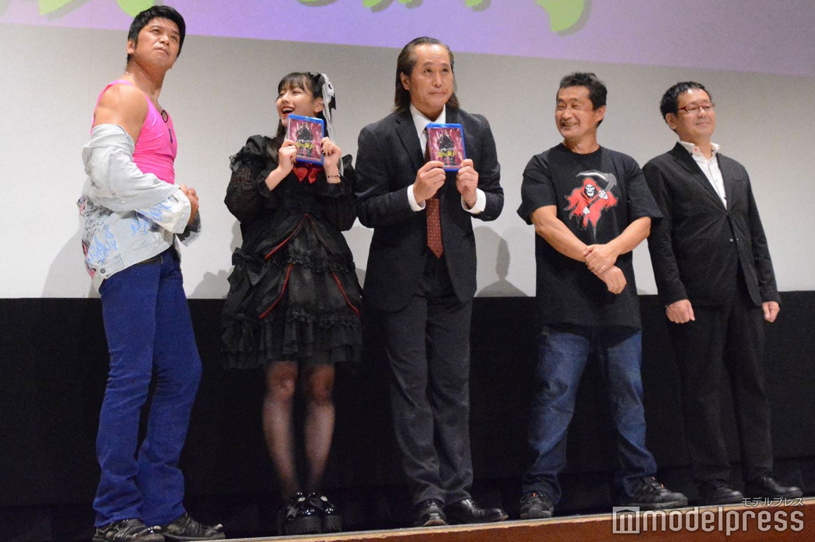 （左から）横山一敏、渡邉美穂、高岩成二、坂本浩一、塚田英明（C）モデルプレス