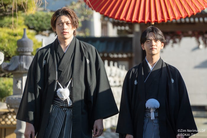 東啓介、中島颯太(C)練馬ジム | LINEマンガ・2025 映画「おっパン」製作委員会