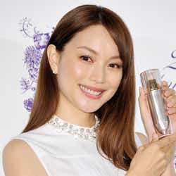 モデルプレス - 蛯原友里「今は息子が一番」母心のぞかせる 意外な学生時代も告白