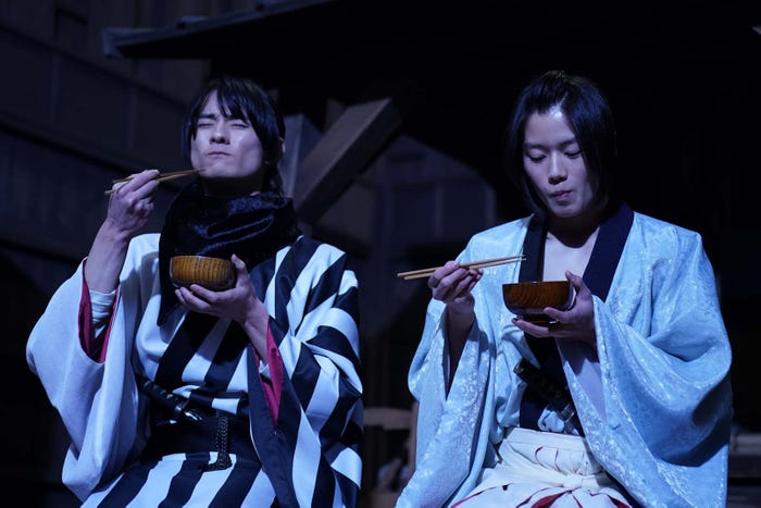 前田拳太郎、奥智哉「君とゆきて咲く~新選組青春録~」第2話より(C)テレビ朝日