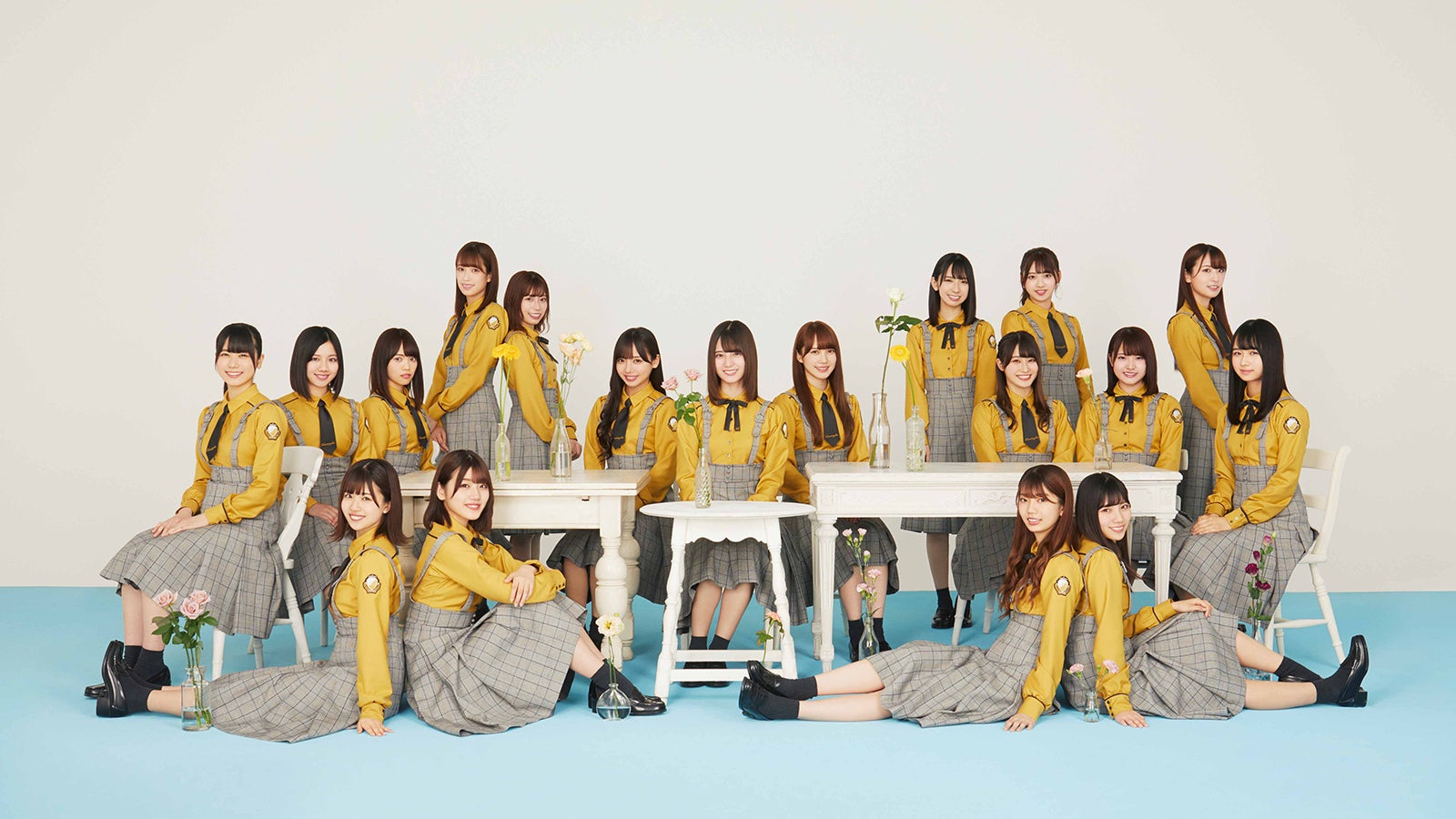 日向坂46 写真集　立ち漕ぎ　アザーカット 日向坂46写真集「立ち漕ぎ」アザ―カット公開で“修学旅行の続き
