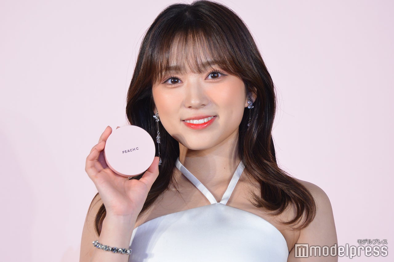 矢吹奈子（C）モデルプレス