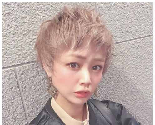 新垣里沙、ベリーショートヘア披露に絶賛の声「イケメン」「高橋愛ちゃんと双子感」