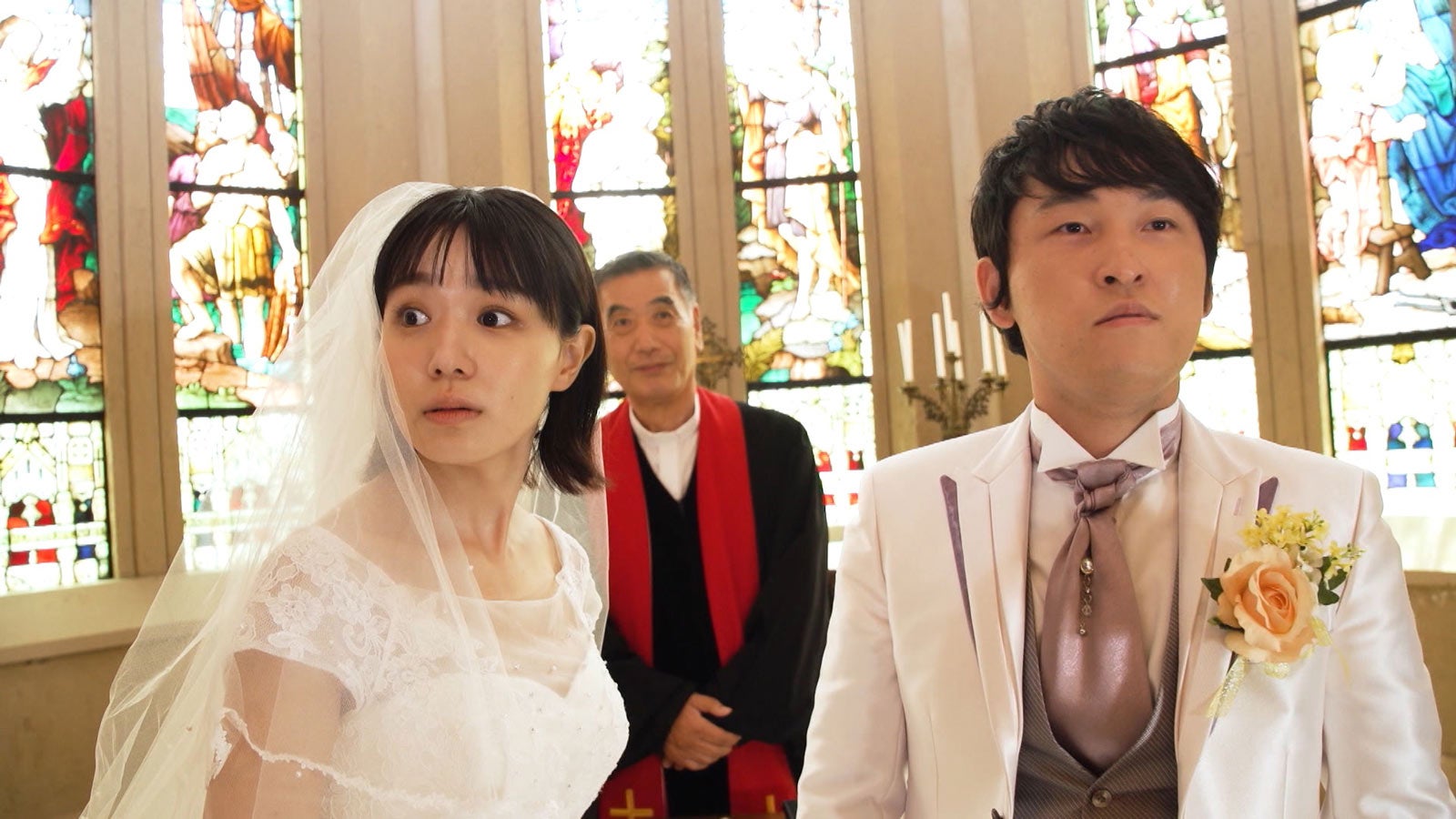 奈緒、宮下兼史鷹（C）日本テレビ