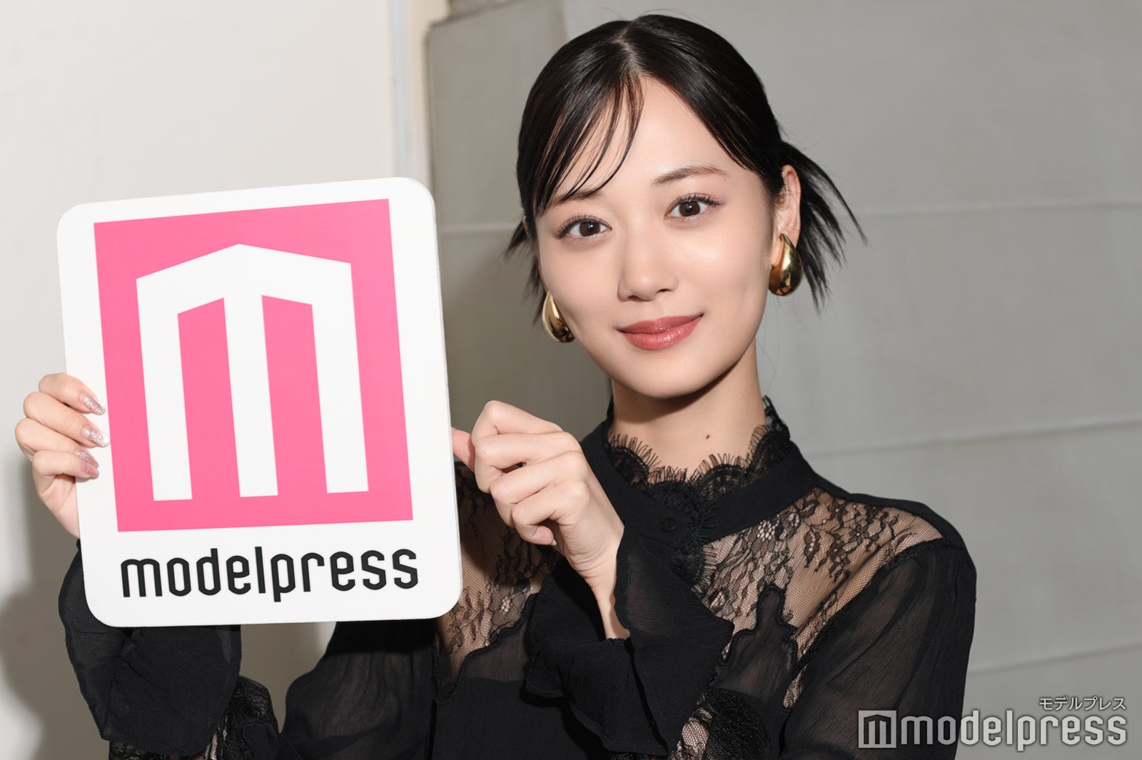 モデルプレスのインタビューに応じた山下美月（C）モデルプレス