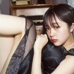 SNS総フォロワー500万人・なえなの、初グラビアで大胆ドレスショットも
