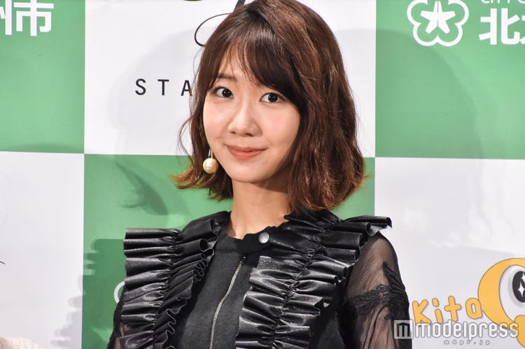 柏木由紀 神コスメ 目力upメイク法を公開 モデルプレス 柏木由紀 神コスメ 目力upメイク法を公開 モデルプレス