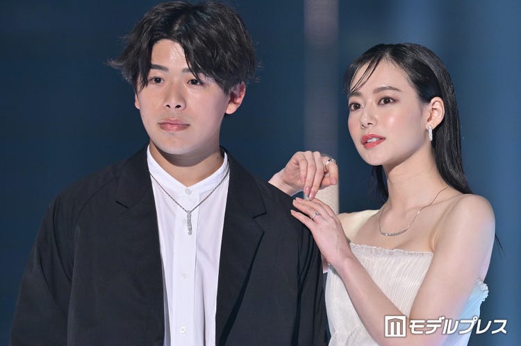 画像9/14) なこなこカップル、なごみの手にこーくんがキス “プロポーズ  