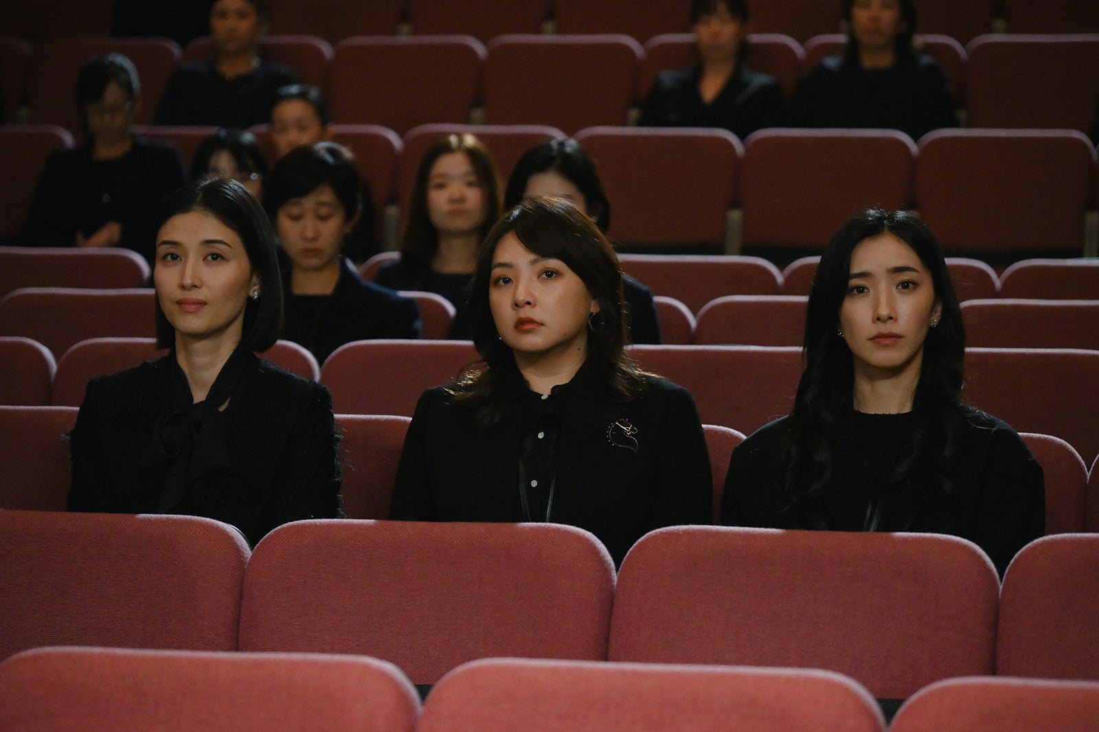 橋本マナミ、野呂佳代、中田クルミ「フェイクマミー」最終話（C）TBS