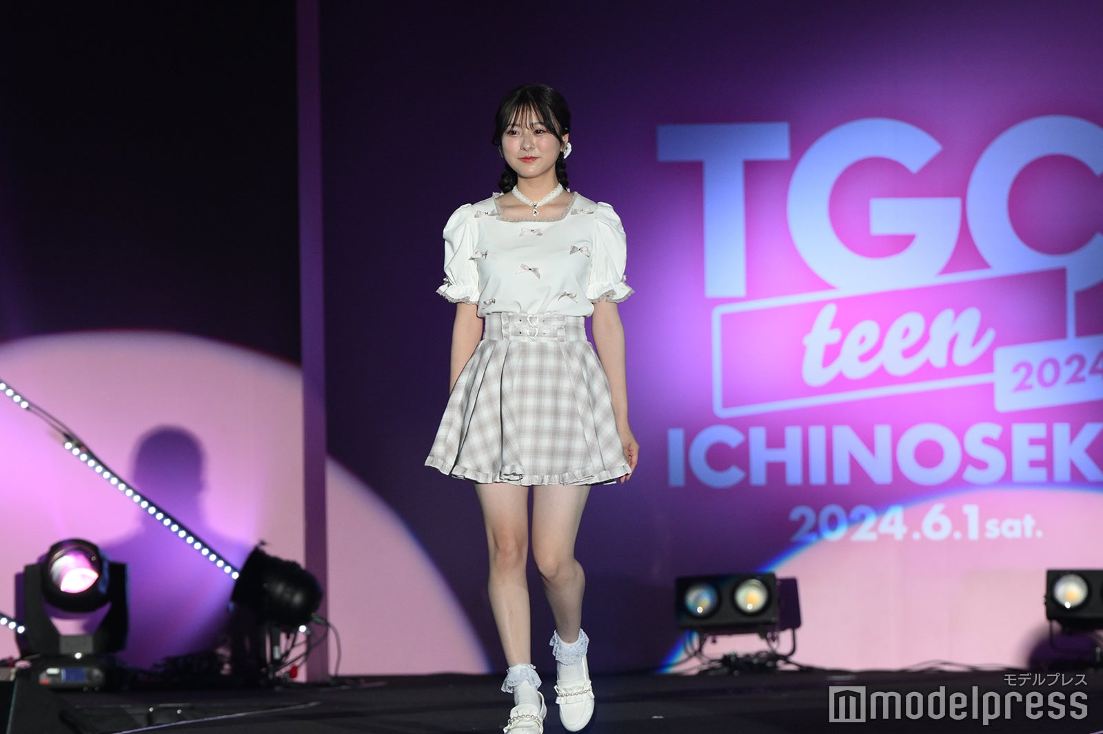 （C）モデルプレス