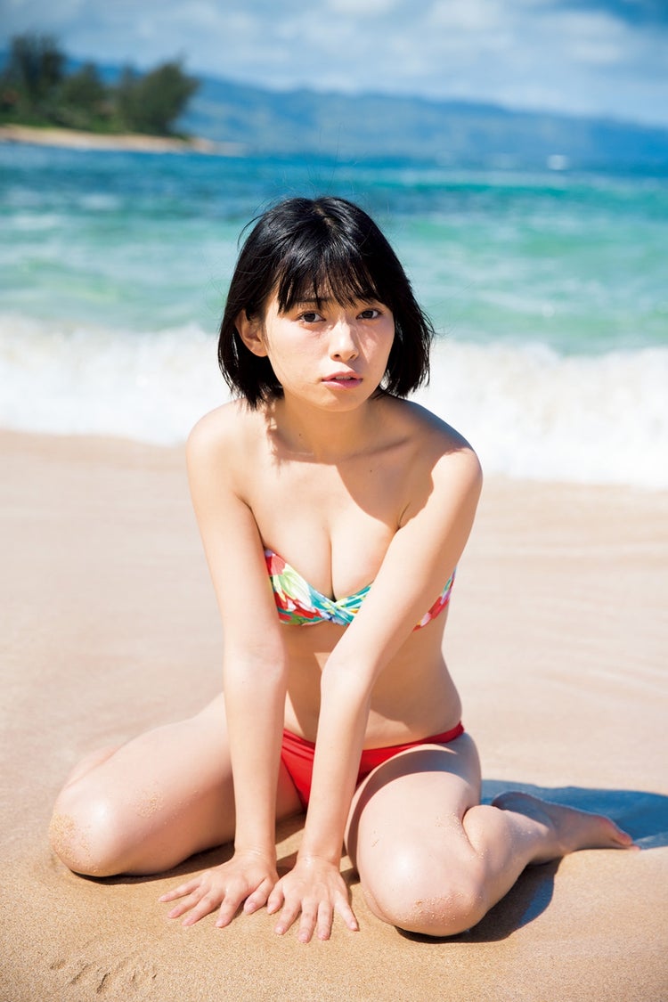 画像2 4 00年に1人の美少女 滝口ひかり くっきり谷間のバストにうっとり ビキニで美ボディ全開 モデルプレス