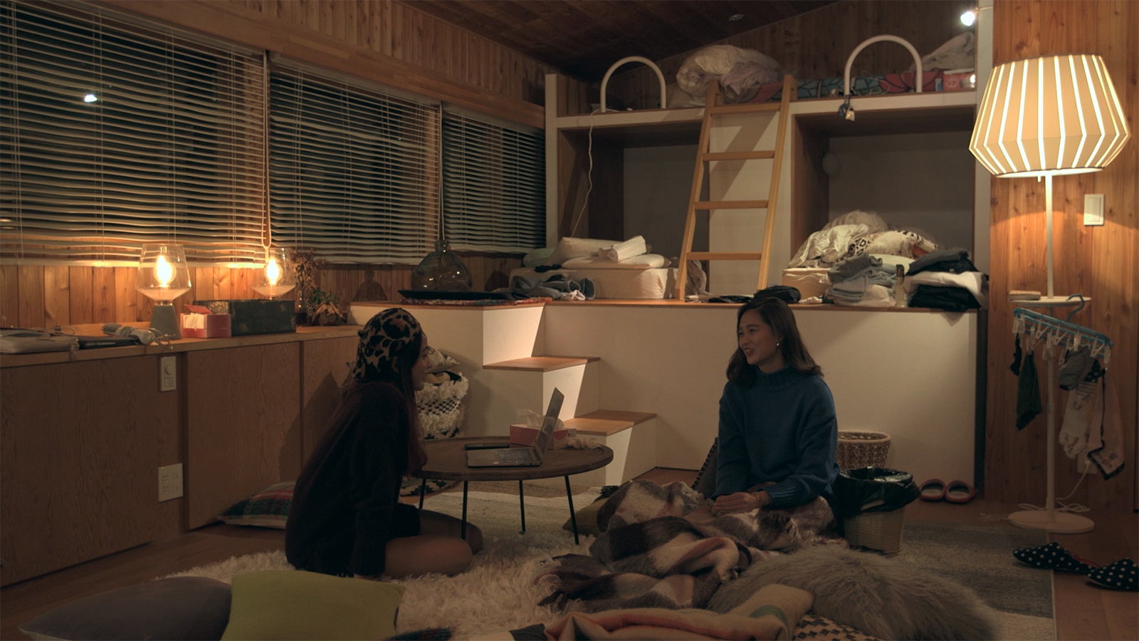 まや、りさこ「TERRACE HOUSE OPENING NEW DOORS」48th WEEK（C）フジテレビ／イースト・エンタテインメント