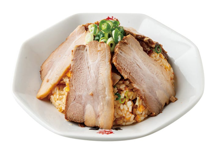 ボムの爆弾チャーハン1,500円(税抜)/提供画像