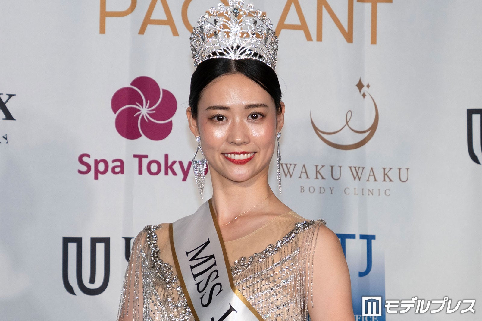 「2026ミス・ジャパン」グランプリに輝いた中村彩乃さん（C）モデルプレス