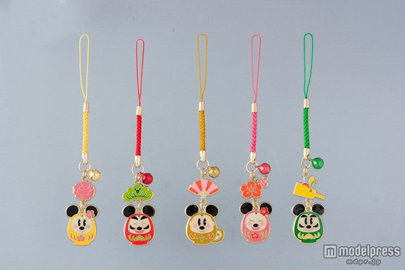 ストラップセット￥2000／（C）Disney