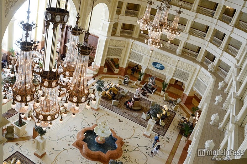 ディズニーランドホテル内観