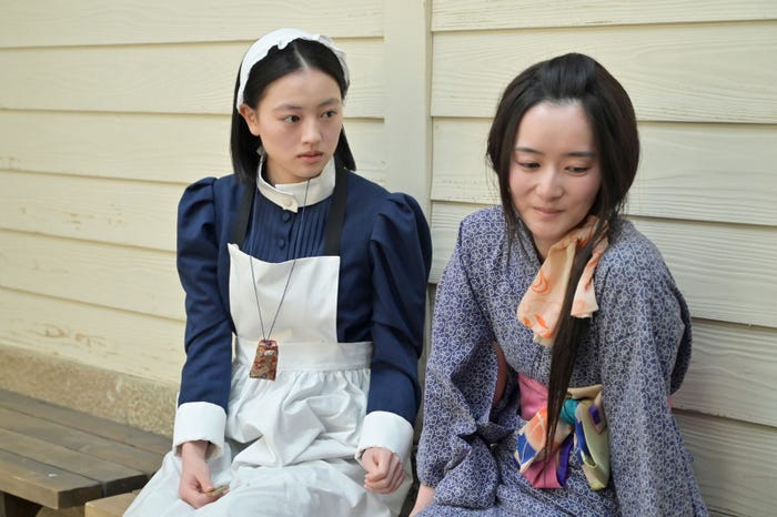 上坂樹里、村上穂乃佳「風、薫る」第53話(C)NHK