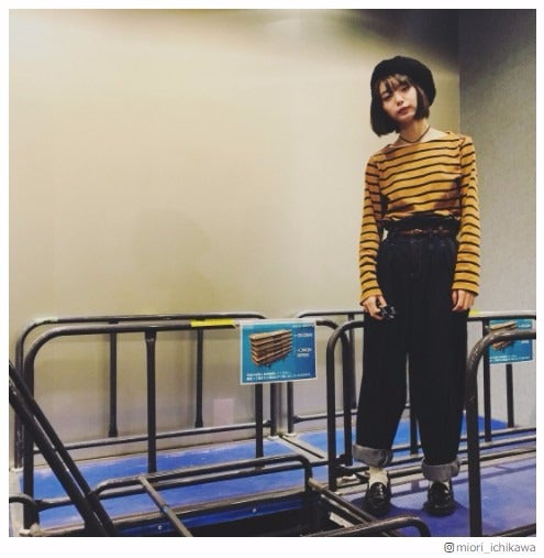 NMB48市川美織、大人な“マチルダ”風に変身 「雰囲気変わる」「ハロウィン真似したい」と反響