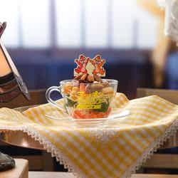 【チップ&デール】ナッツとビーンズのティーカップサラダ税込1,199円(C)Disney