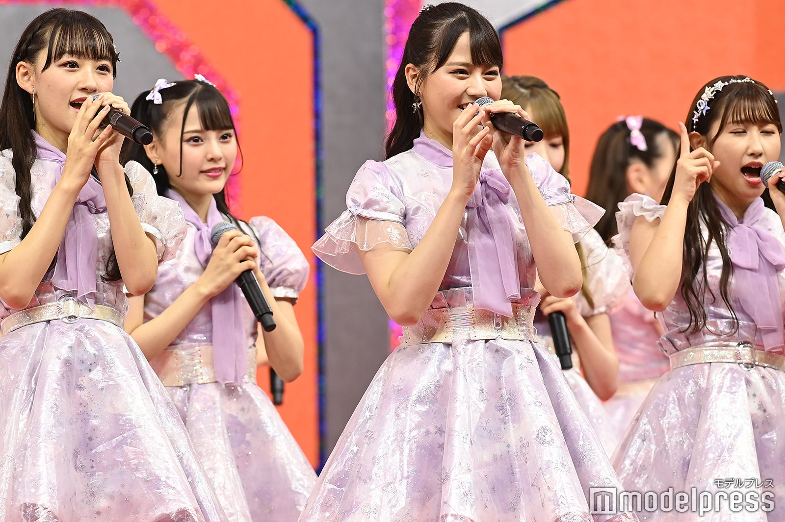 ＝LOVE（C）モデルプレス