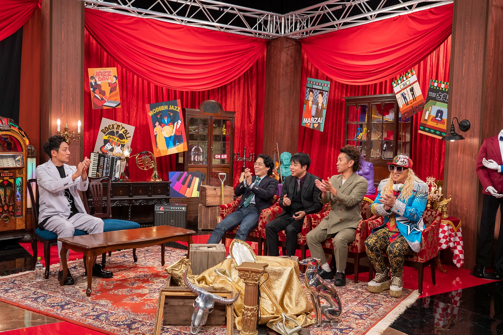 村田秀亮、高比良くるま、井上裕介、周平魂、DJ KOO（C）読売テレビ