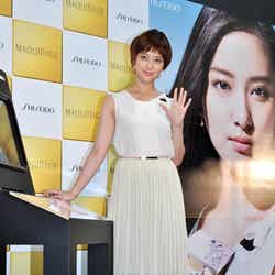 ショートヘアにイメチェンした武井咲